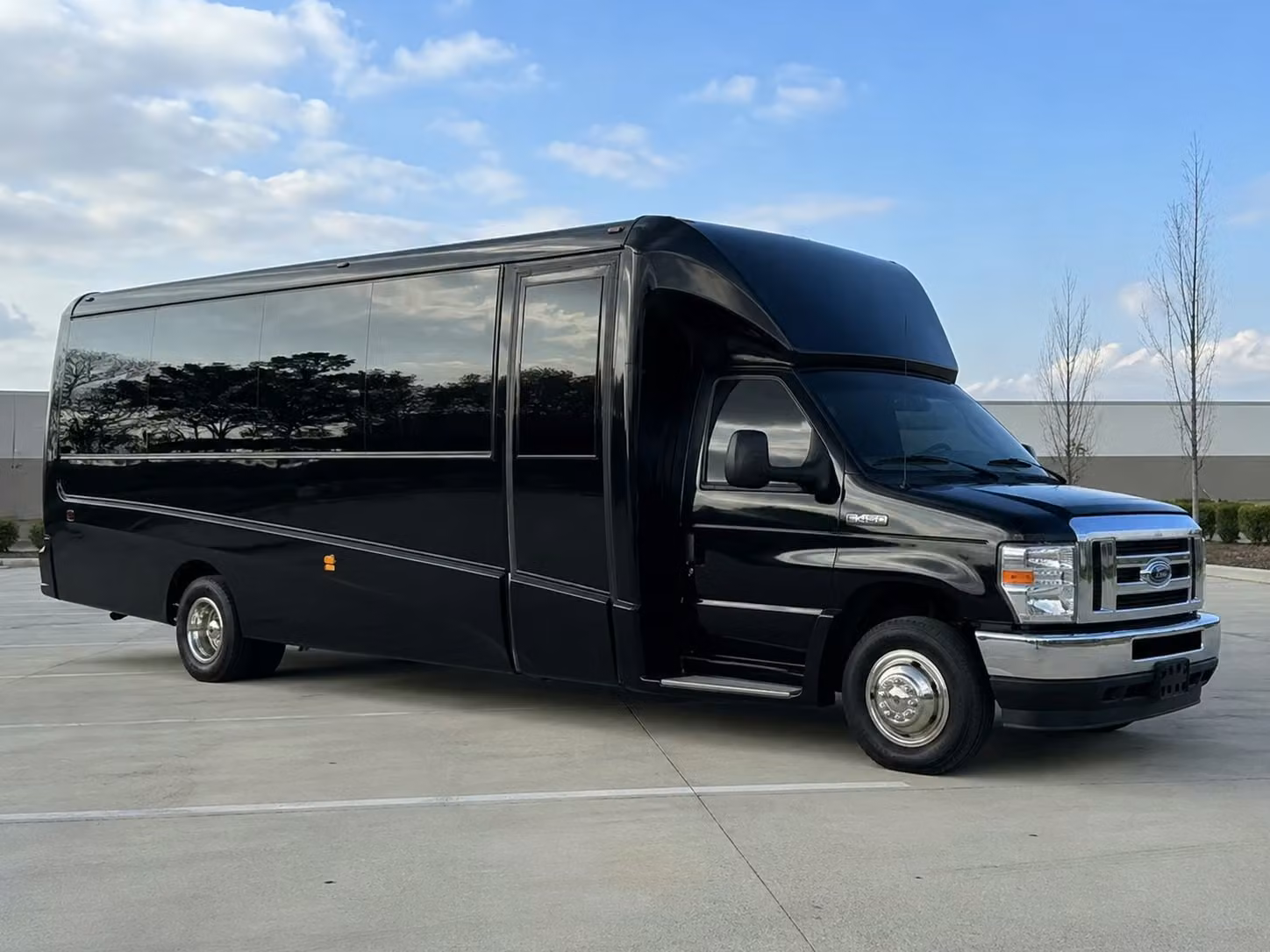minibus rentals for smaller wedding parties and vip transfers in cleveland